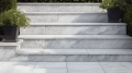 Ступени из мрамора Bianco Carrara C (Бьянко Каррара С)